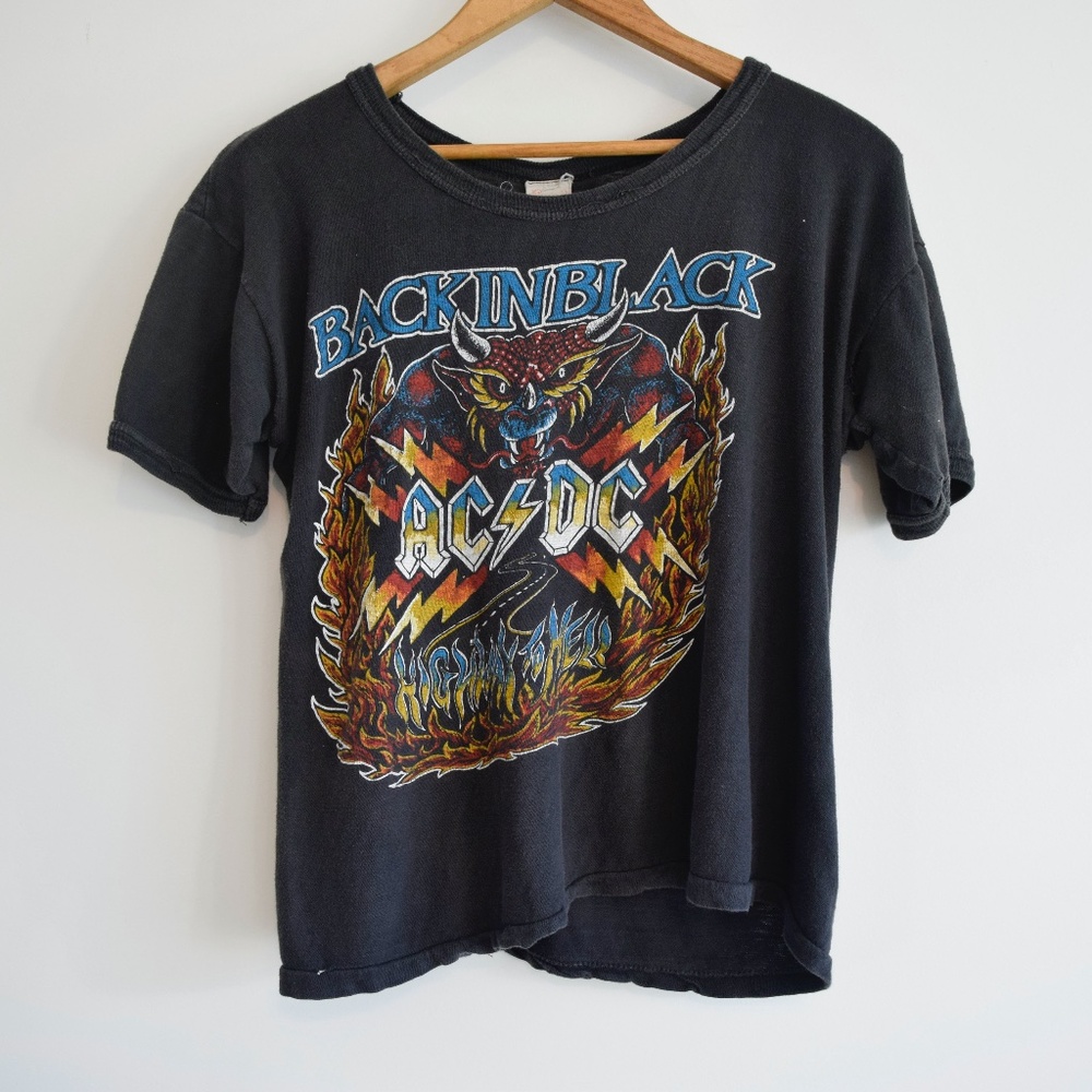 Rare Vintage AC/DC 70s 80s Thrashed Thin Tour Parking Lot Boot Tee Band T-Shirt